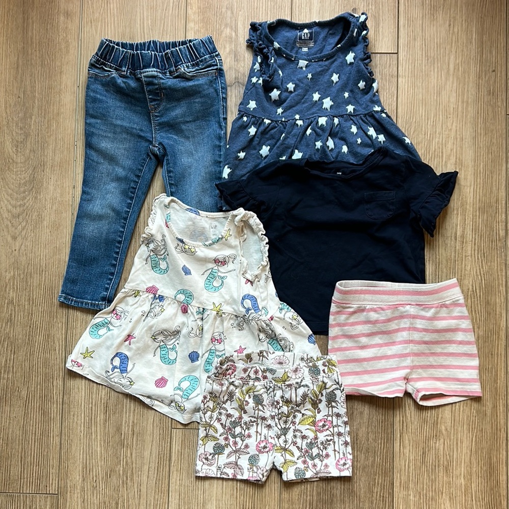 Baby gap bundle, size 2